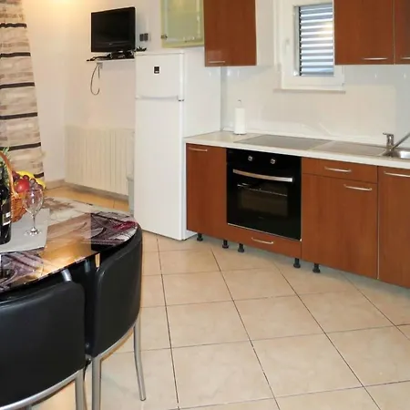 Sollis Apartment *